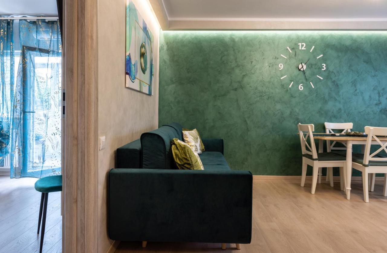 Emerald Aviatiei Bucureşti